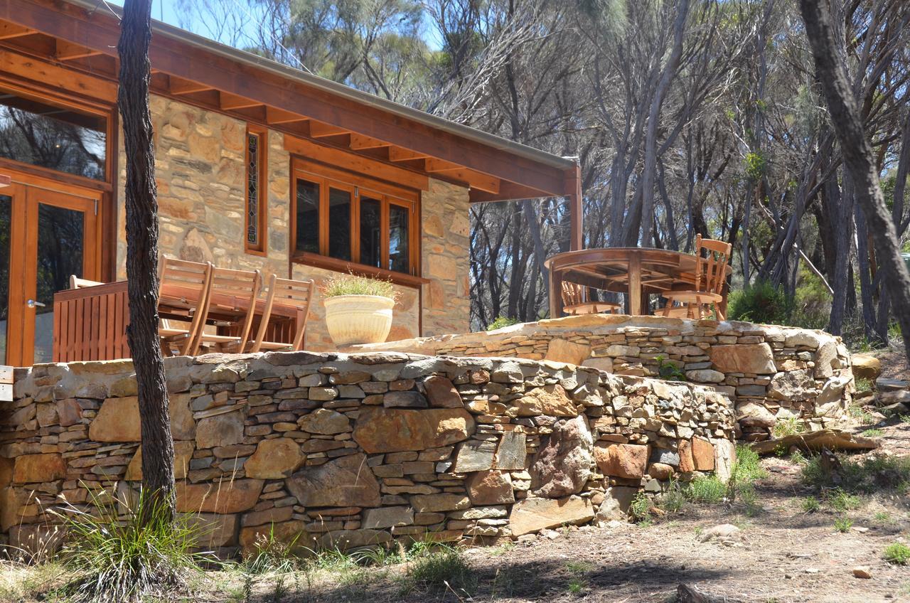 Of Stone & Wood Guesthouse Muston Buitenkant foto